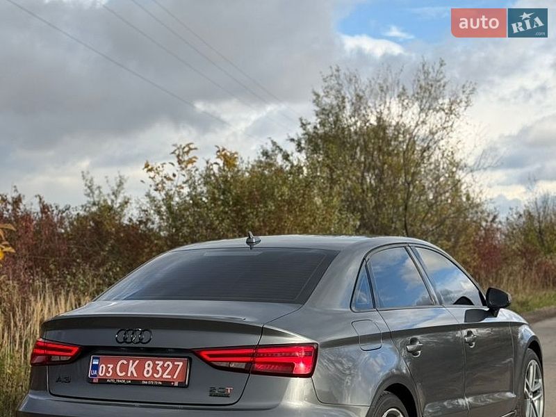 Седан Audi A3 2017 в Львове