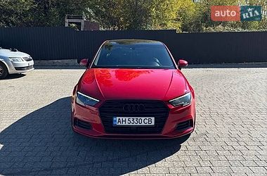 Седан Audi A3 2017 в Ужгороді