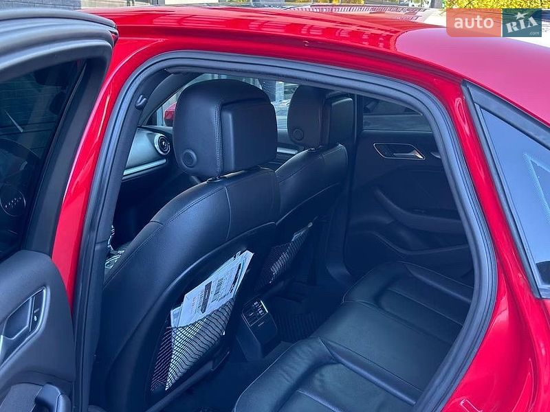 Седан Audi A3 2017 в Ужгороді