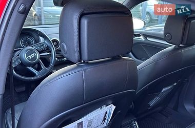 Седан Audi A3 2017 в Ужгороді