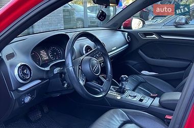 Седан Audi A3 2017 в Ужгороді