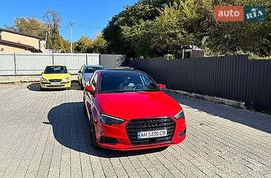 Седан Audi A3 2017 в Ужгороді