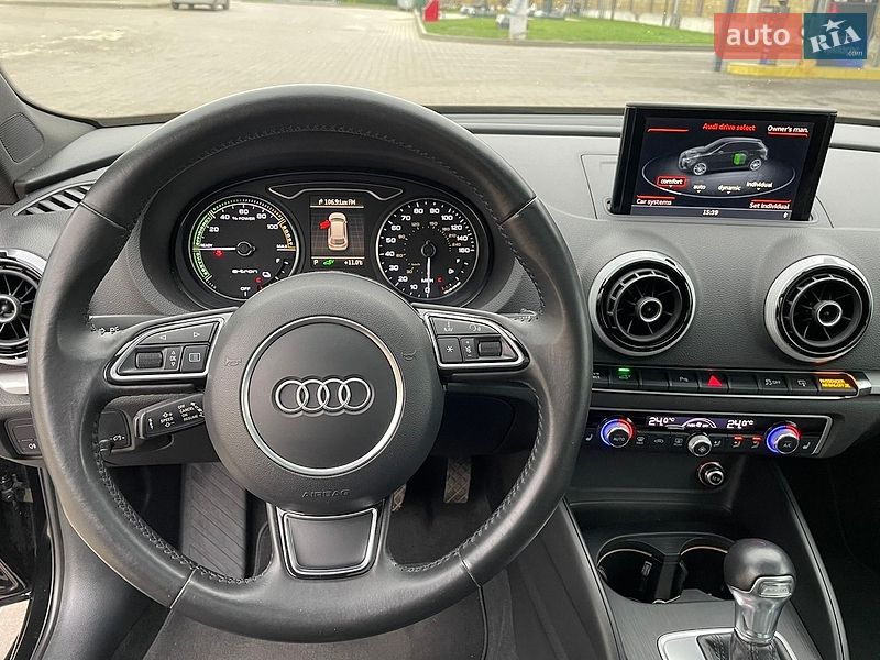 Хэтчбек Audi A3 2016 в Дубно