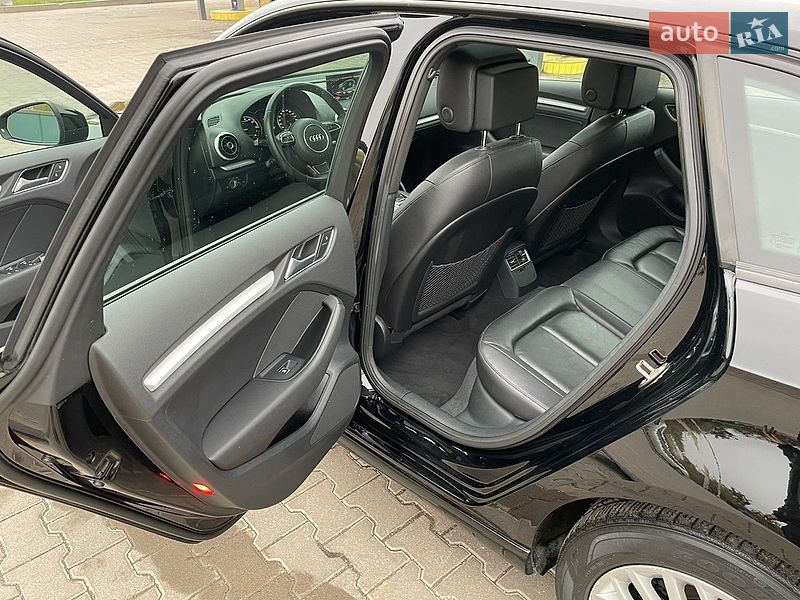 Хэтчбек Audi A3 2016 в Дубно