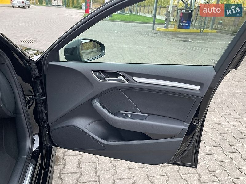 Хэтчбек Audi A3 2016 в Дубно