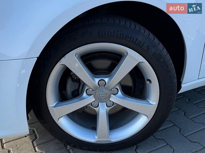 Хэтчбек Audi A3 2015 в Киеве