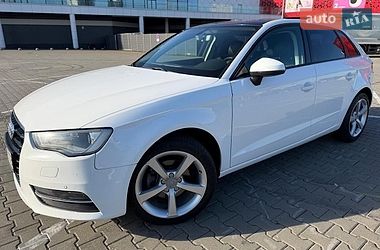 Хэтчбек Audi A3 2015 в Киеве