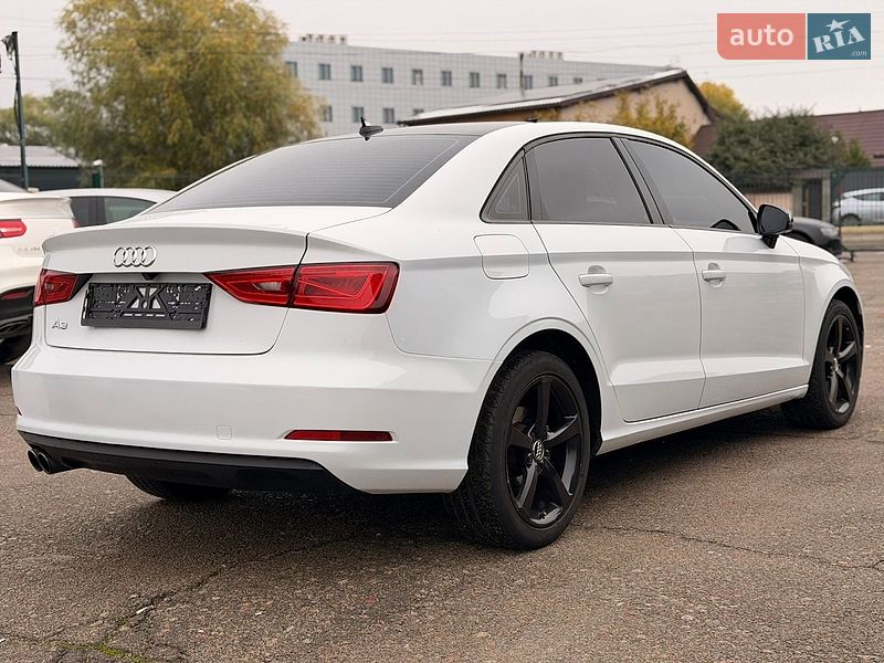 Седан Audi A3 2015 в Києві