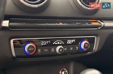 Седан Audi A3 2015 в Києві