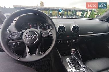Седан Audi A3 2017 в Тарутиному