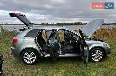 Хетчбек Audi A3 2009 в Кам'янці-Бузькій