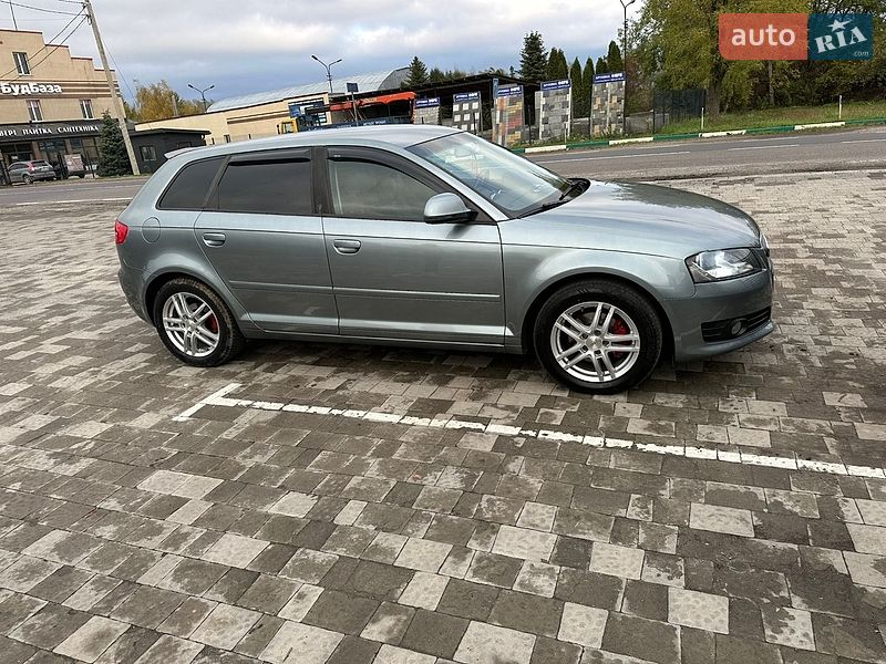 Хетчбек Audi A3 2009 в Кам'янці-Бузькій