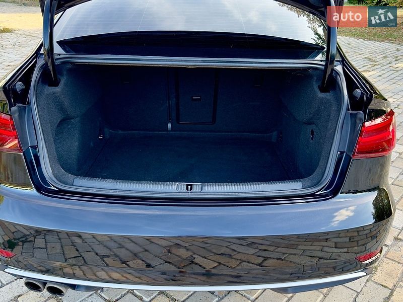 Седан Audi A3 2016 в Белой Церкви