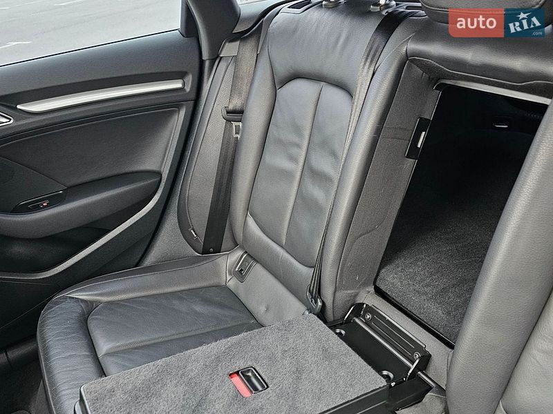 Хэтчбек Audi A3 2016 в Ровно