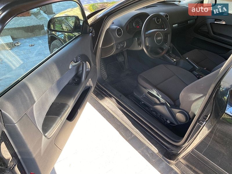 Хэтчбек Audi A3 2004 в Днепре