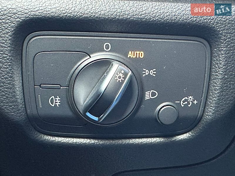 Седан Audi A3 2015 в Днепре