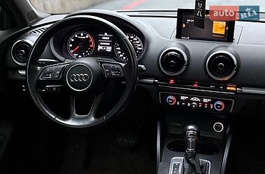 Седан Audi A3 2017 в Киеве