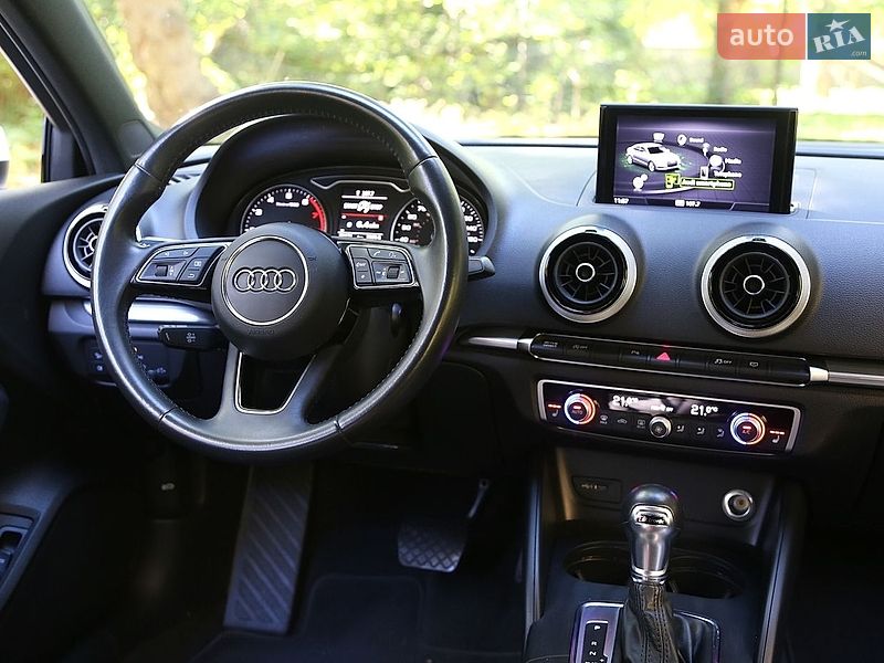 Седан Audi A3 2019 в Житомирі
