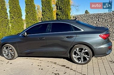 Седан Audi A3 2022 в Самборі