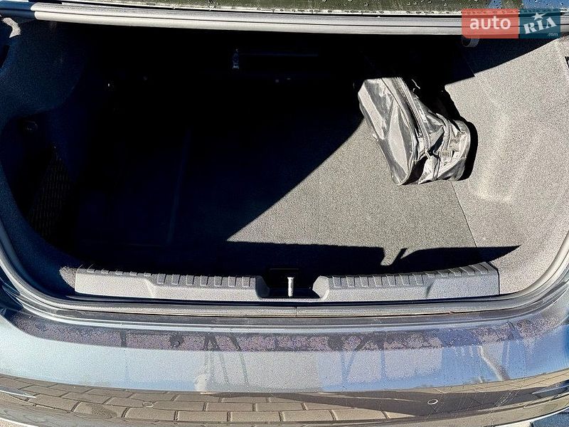 Седан Audi A3 2022 в Самборі