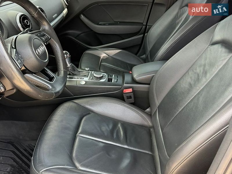 Седан Audi A3 2015 в Тернополі