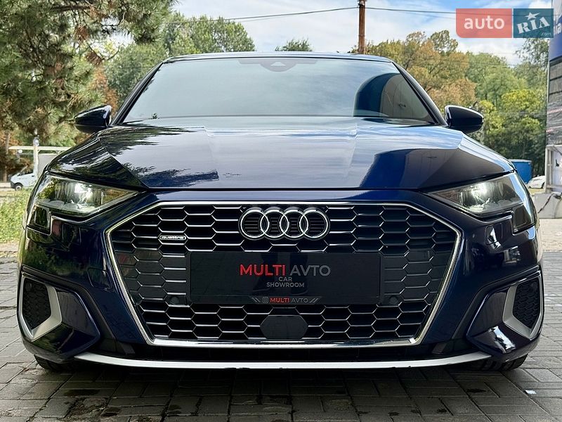 Седан Audi A3 2022 в Дніпрі