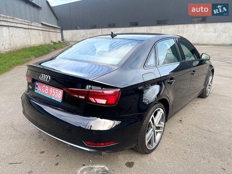 Седан Audi A3 2020 в Киеве