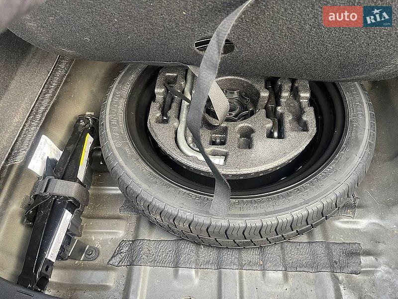 Седан Audi A3 2020 в Киеве