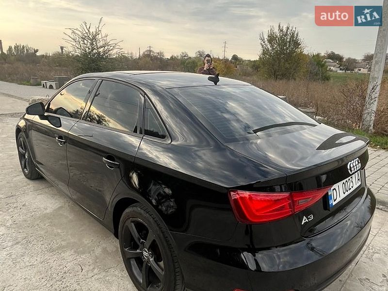 Седан Audi A3 2014 в Синельниково
