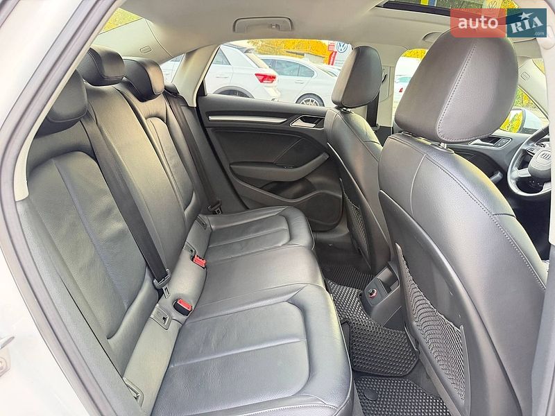 Седан Audi A3 2015 в Житомире