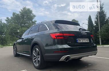 Універсал Audi A4 Allroad 2017 в Києві