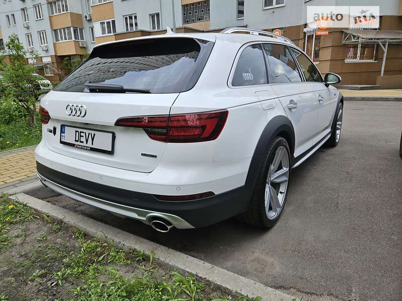 Универсал Audi A4 Allroad 2017 в Киеве