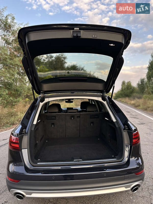 Универсал Audi A4 Allroad 2018 в Киеве