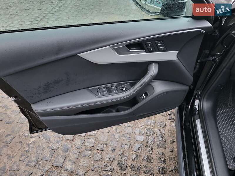 Универсал Audi A4 Allroad 2022 в Львове