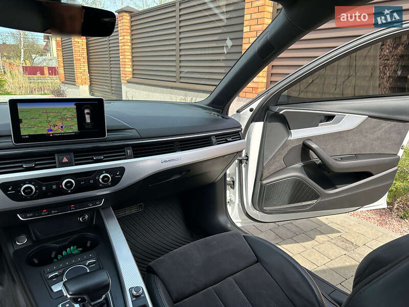 Универсал Audi A4 Allroad 2016 в Ровно