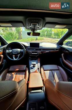 Универсал Audi A4 Allroad 2017 в 