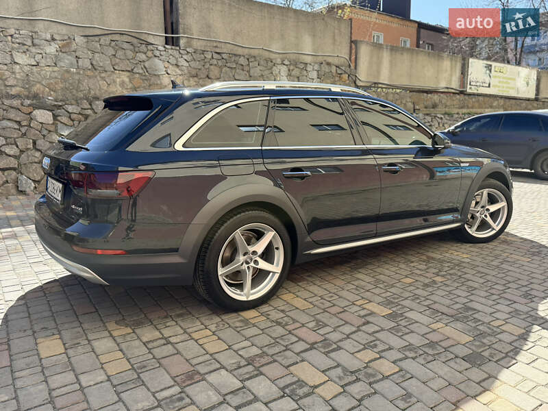 Универсал Audi A4 Allroad 2018 в Умани