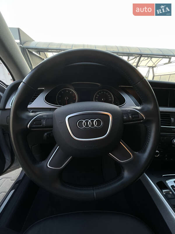 Универсал Audi A4 Allroad 2014 в Киеве