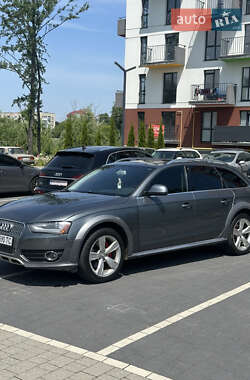 Универсал Audi A4 Allroad 2012 в 