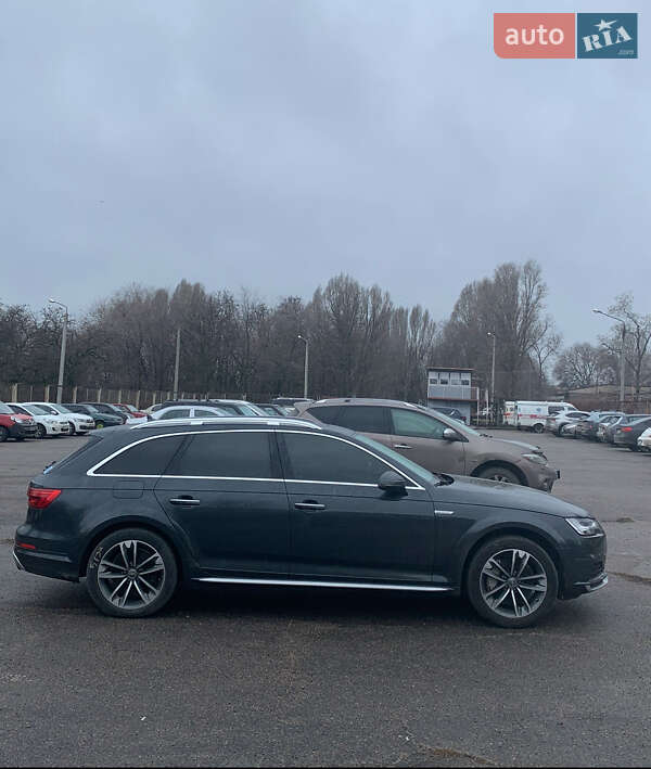 Универсал Audi A4 Allroad 2017 в Запорожье