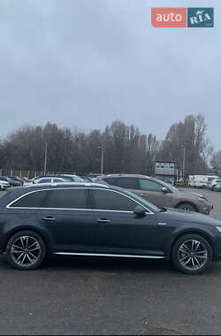 Универсал Audi A4 Allroad 2017 в 