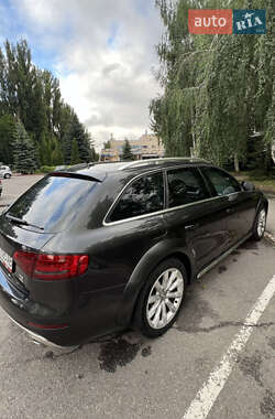 Универсал Audi A4 Allroad 2010 в 