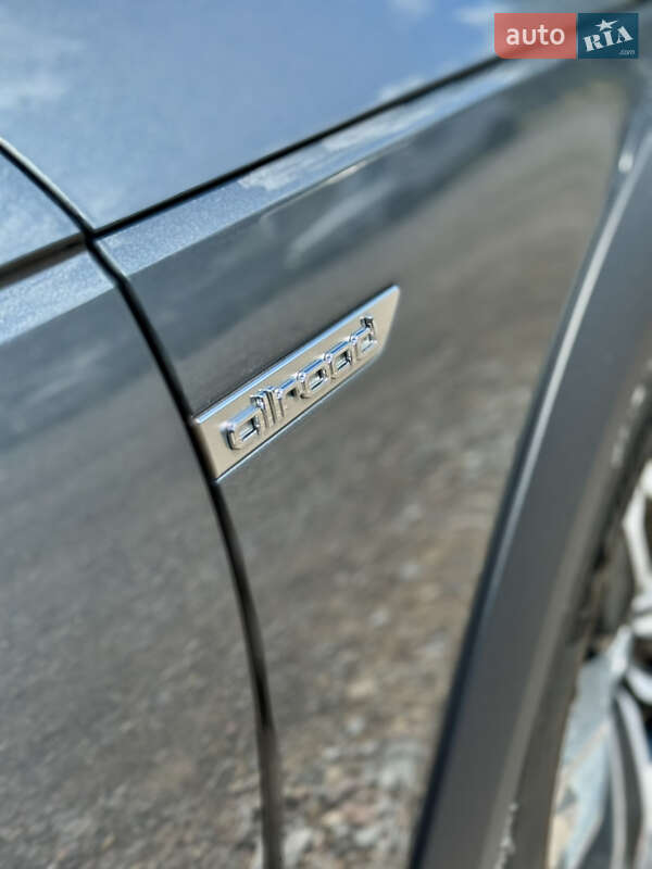 Универсал Audi A4 Allroad 2017 в Киеве