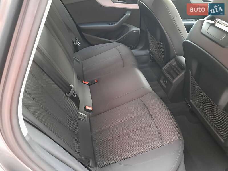 Универсал Audi A4 Allroad 2017 в Хмельницком