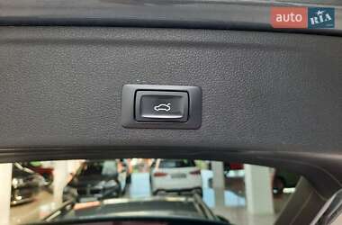 Универсал Audi A4 Allroad 2017 в 