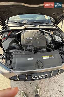 Универсал Audi A4 Allroad 2021 в 
