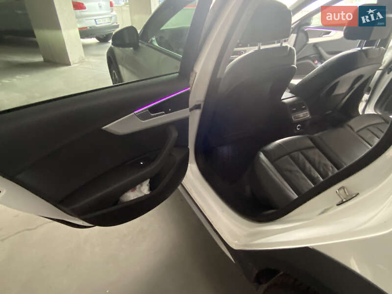 Универсал Audi A4 Allroad 2017 в Киеве