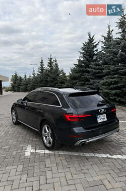 Универсал Audi A4 Allroad 2017 в 