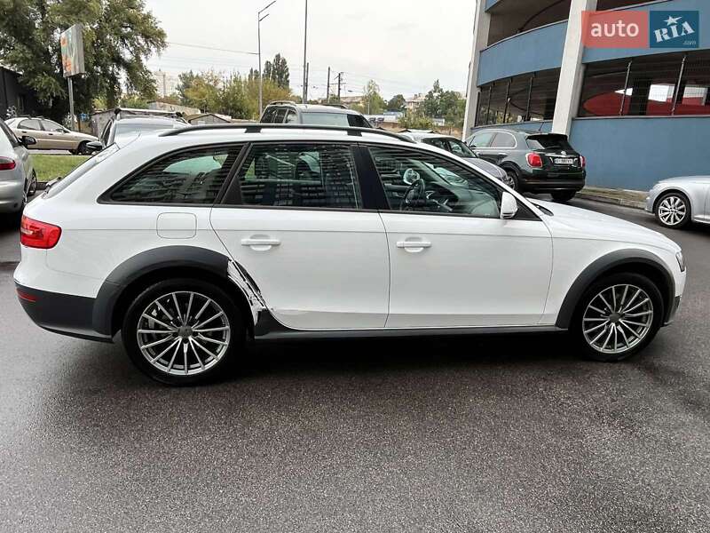 Універсал Audi A4 Allroad 2013 в Києві