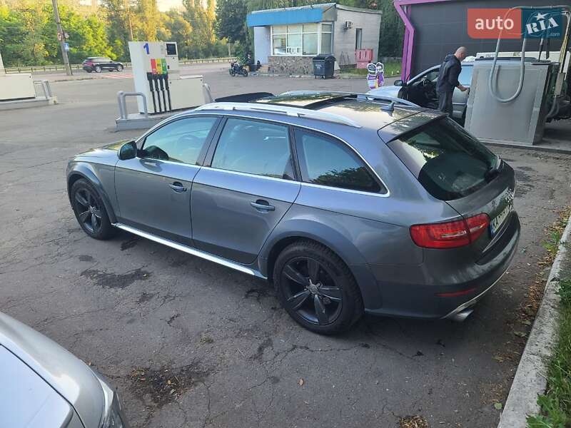 Универсал Audi A4 Allroad 2012 в Киеве